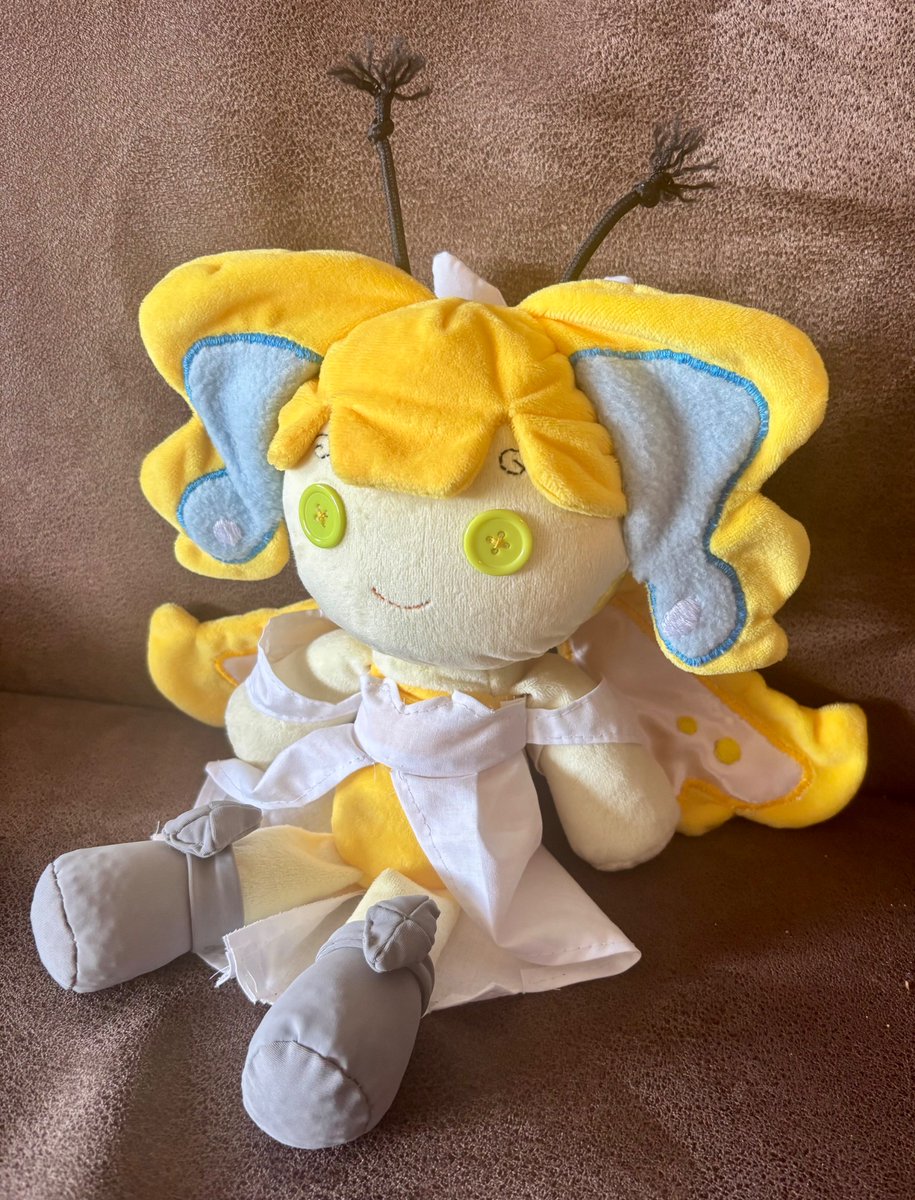 TheSparkledash's tweet photo. Just finished my Sugarfly Cookie plushie! The embroidery on her wings took SO long, but it was totally worth it!

#cookierun #cookierunkingdom https://t.co/HgGFo7ZzJZ