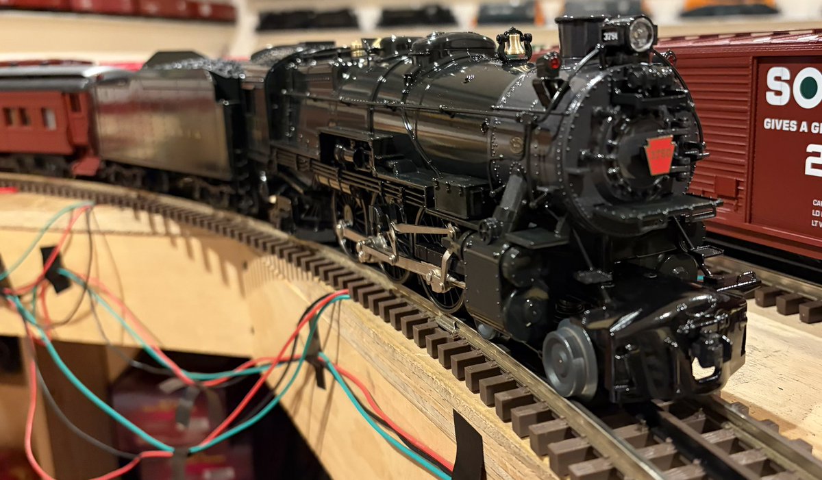 ThomasTankMerch's tweet photo. Brand new K4 from Lionel! I wanted this road # but it only came in a high gloss finish which although it looks cool, doesn’t match what I’m going for. I matted it down and painted in the pilot wheels, driver rims, and driver centers. The smoking whistle effect is killer 👌🏻 https://t.co/1ScSfLkIpR