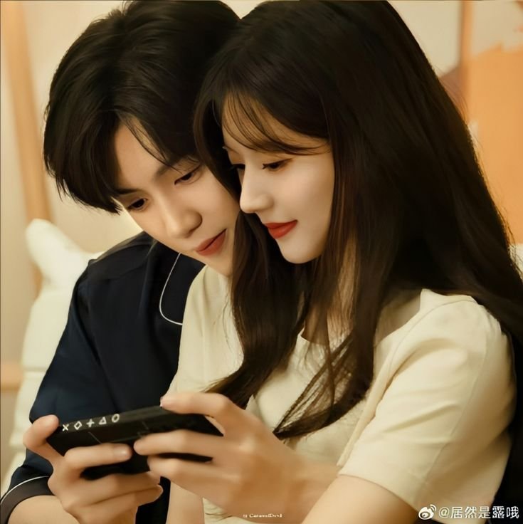 antiquore's tweet photo. ⠀
📍 Jakarta

"Ajarin aku main Ling!"
"Sini aku kasih tutorialnya."
⠀ https://t.co/j35XQ3qyN4