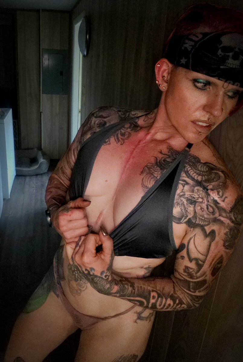 EdennNoelle's tweet photo. Cum find me for more shots
https://t.co/9Ly6GZHIAc
https://t.co/UvfwpsQsbI
#onlyfans #edennoellezonlyfans  #fansly https://t.co/NtYVuIxAtU