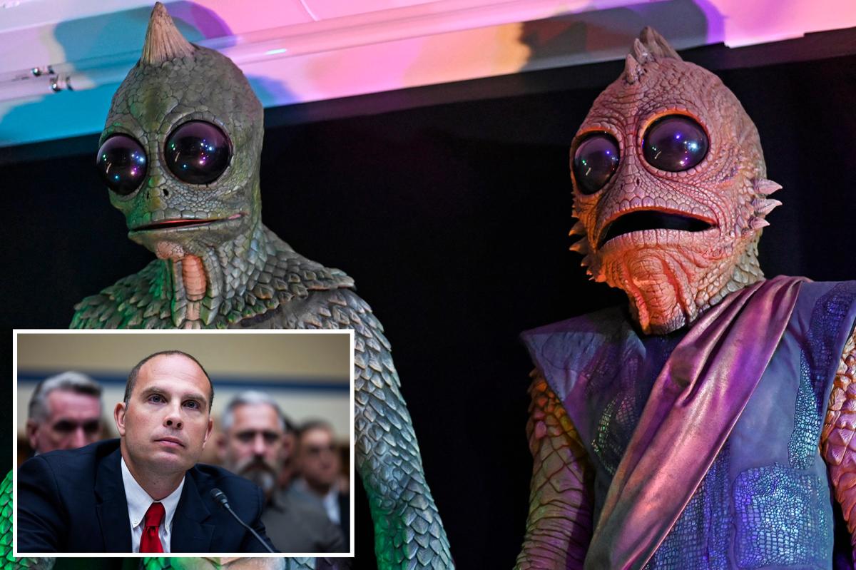 nypost's tweet photo. UFO whistleblower makes wild alien claims on Joe Rogan podcast: 'Greek gods' and 'gorilla lizards' https://t.co/34Lz3z1gvt https://t.co/fK17vLrZls