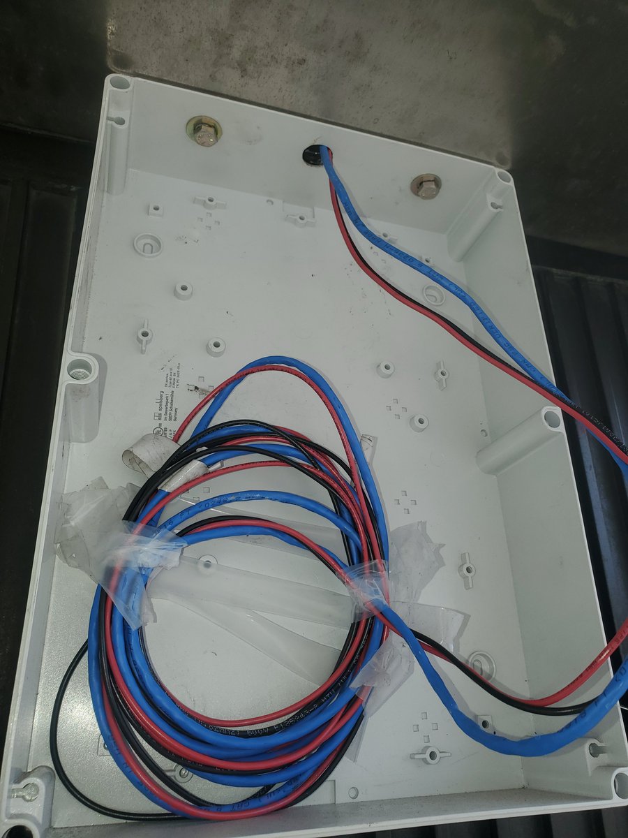 the70busdc's tweet photo. @wmata yall this box of wires on the streetside elevator at Med Ctr has been exposed for about a week.  I imagine it shouldn't be like that👉🥺👈 https://t.co/8eJ54UiiwU