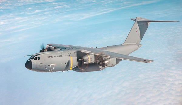 top_force's tweet photo. ✈️🇬🇧 #DTO #MCO La Royal Air Force @RoyalAirForce veut augmenter la disponibilité de ses 22 avions de transport @AirbusDefence #A400M de 30 % https://t.co/5PkLwAYqXb https://t.co/zKHMkg0Sj0