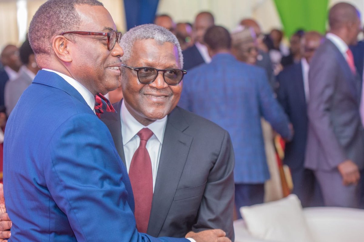 akin_adesina's tweet photo. I was delighted to support my dearest brother and friend @AlikoDangote at the Nairobi Stock Exchange on the cross-listing of the $1.6 billion IPO of the Dangote Refineries. Congratulations Aliko! From Nigeria to the world! 🇳🇬🌍 https://t.co/GFdvhvXE1e