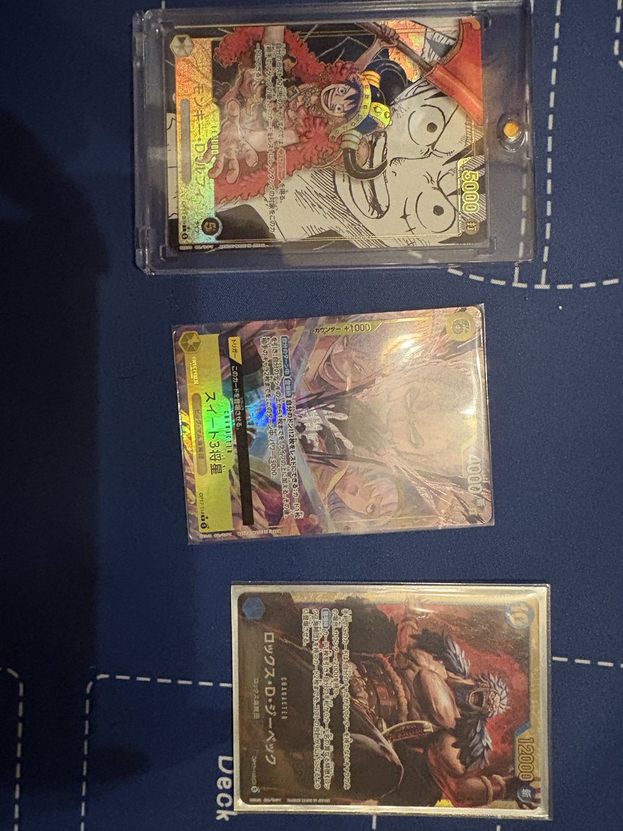 shotanz0516's tweet photo. 2人でメラメラ参加して、box開けたら、自分はスイート3将星、ツレのは、ロックス出て、おぉー、あと１枚とか言ってたら、リーパラ確定演出きて、ロックスあるから、ルフィかシャンクスって言ってたら、最強の方のルフィ

いやいや、試合で使えないよ…レアすぎて…。

でも、あざす！ https://t.co/nWyAJxfYHq