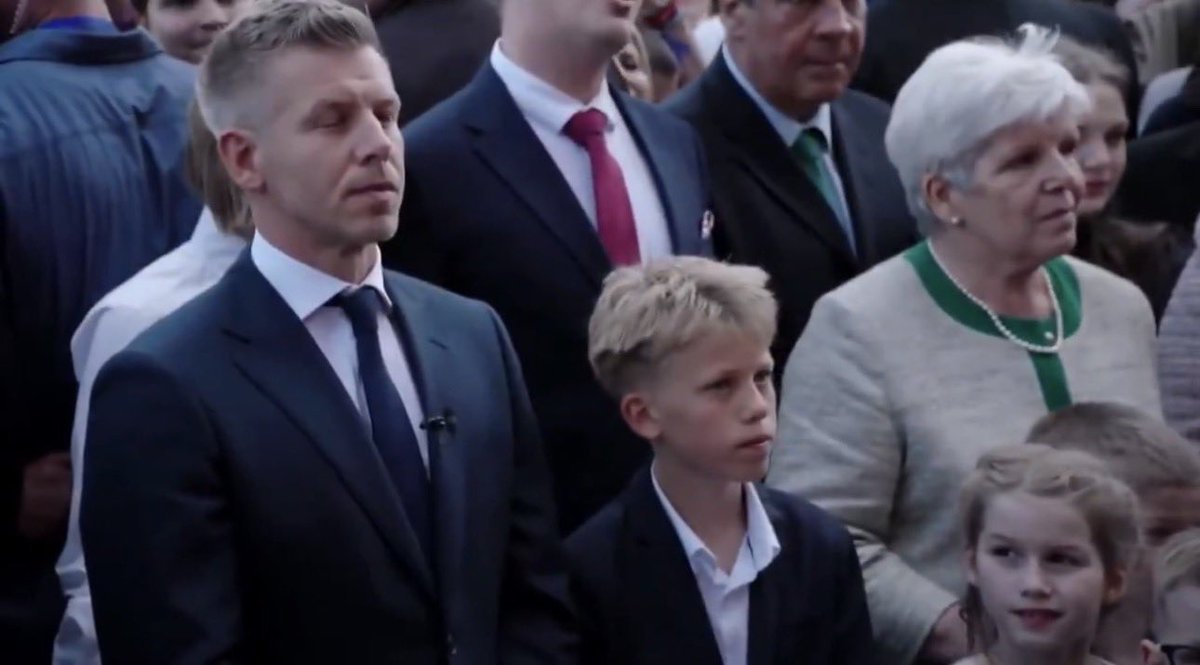 LOrion's tweet photo. @magyarpeterMP I should hope! #TISZA helps the people not corrupt grifters like #Irbans crew that stole all #Hungary   #NationsalAssets! 
KEEP IT UP .. for the people. https://t.co/UsAIDXnWZl