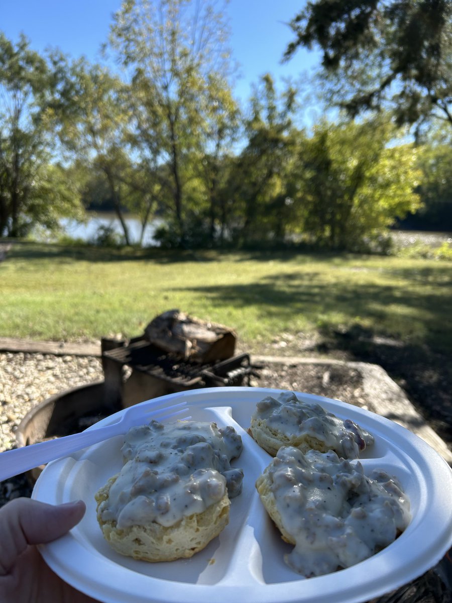 snflwr66's tweet photo. โLifeโs been good to me so far!โ๐๐๐๏ธ๐๐ #fallcamping https://t.co/hd1zYWVQbk