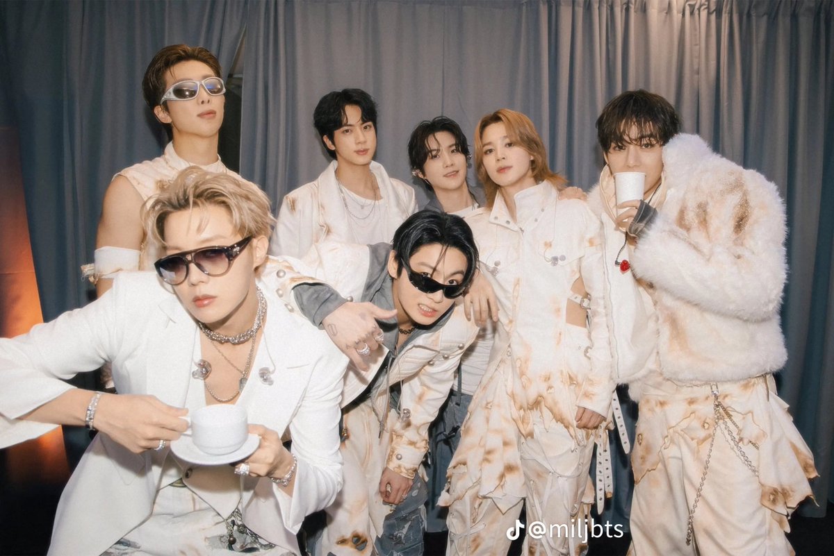 bts7bw6tp's tweet photo. Tô apaixonada https://t.co/KNsH6KNdWt