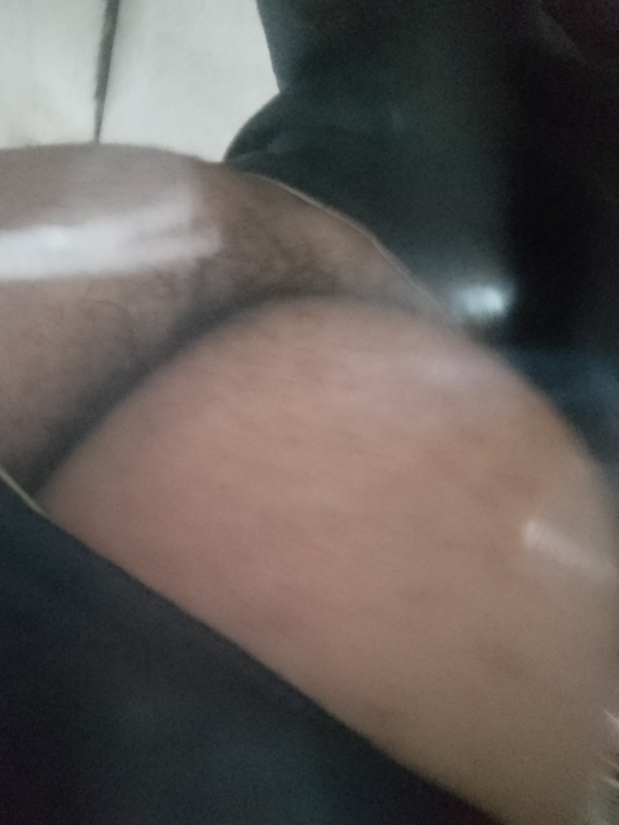 bisuenos88761's tweet photo. Culo peludo y redondito https://t.co/e546JhZ0Ua