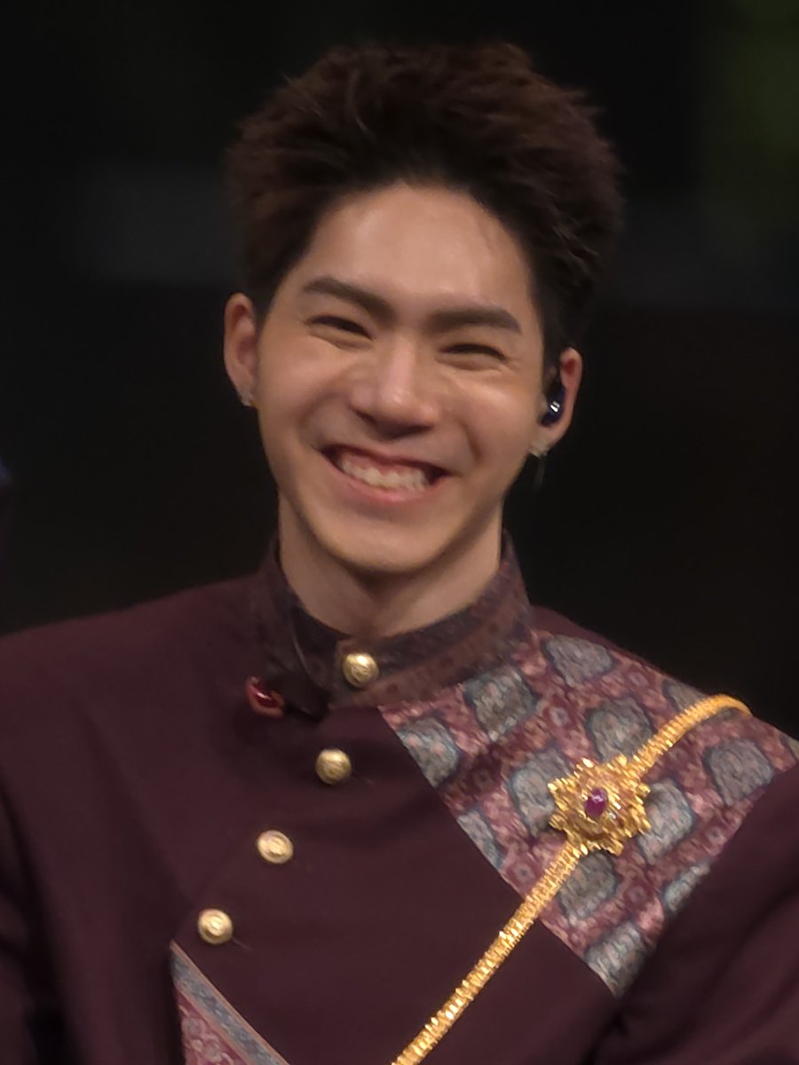 netjjcookies's tweet photo. The jolliest guy out there ^_^ #NETJJ_FMinBerlin https://t.co/vooNuGPX26