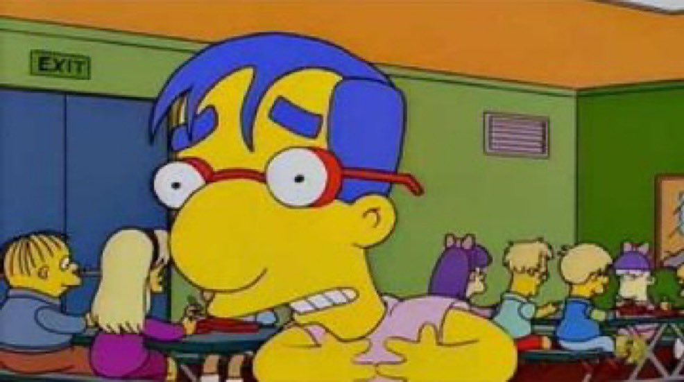 gintonyy's tweet photo. ese capitulo de los simpson en el que lisa se enamora de nelson y ella le dice a milhouse ‘estoy segura de q en el fondo es bueno y sensible así como vos osea digamos estoy buscando al milhouse q hay en nelson’ y él le dice PERO YO SOY TODO MILHOUSE https://t.co/NAklUZ8p5T