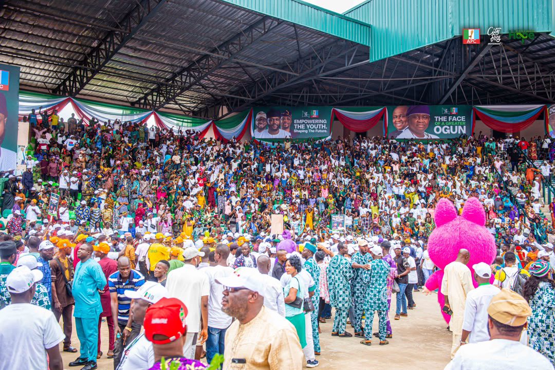 shoga_francis's tweet photo. Ogun State was agog today as we officially inaugurated the State Executives of the City Boy Movement and commissioned our State Secretariat (@cityboymovt_og) in Abeokuta. 

In my address, I charged the new executives to see this not as a title but as a call to serve. I told them our task is to take this movement to all 20 Local Government Areas, engage young people where they are, and build a disciplined, grassroots structure that will mobilize massively for the re-election of President Bola Ahmed Tinubu in 2027.

I sincerely appreciate the Deputy Governor of Ogun State, Her Excellency Engr. Noimot Salako-Oyedele, (@NoimotOyedele) who represented His Excellency Governor Dapo Abiodun (@DapoAbiodunCON), for her inspiring remarks and passionate support for the Movement. 

I also thank Senator Solomon Olamilekan Adeola (Yayi), @Sen_AdeolaYAYI our APC gubernatorial candidate, for highlighting President Tinubu's tangible impact in Ogun State - from the $7 billion Olokola Port MoU, to new federal universities and the Federal University of Medical Sciences. I must say, their presence and words gave us renewed energy and direction.

I specially commend our Ogun State Patron and Personal Assistant to the President on Special Duties, Alhaji Kamorudeen Yusuf (@KamorYusuf), for his firm leadership and sacrifice for this Movement in Ogun State. 

I also thank our national leadership, members of Ogun State Executive Council, our support groups, and the great Nigerian students who turned out in large numbers for your unbroken dedication and commitment.

Together, we will deliver #TinubuYayi

— Tosin Shoga