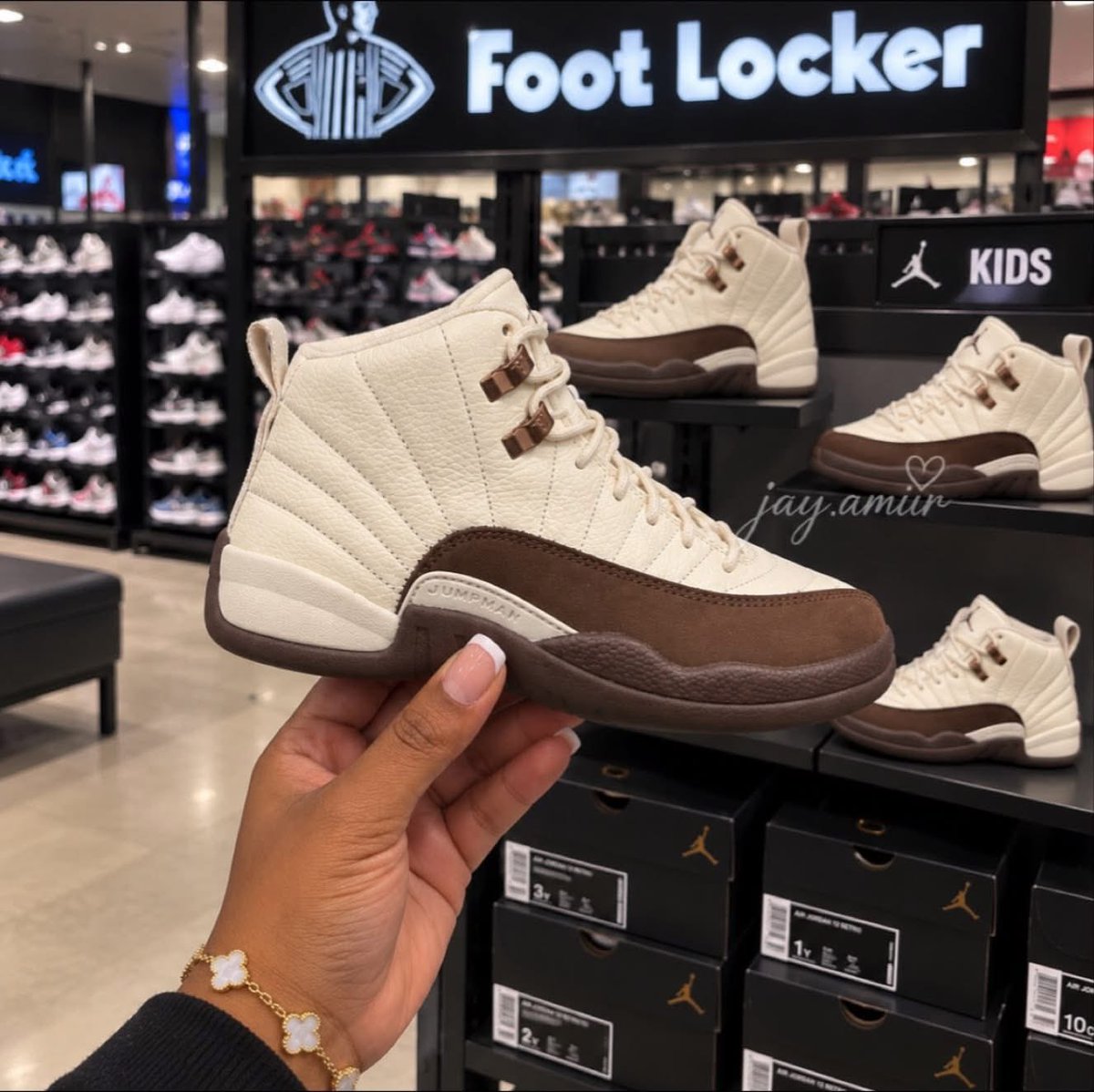 B_only1me's tweet photo. Yall copping 🥰 https://t.co/4AHvHKU1wC