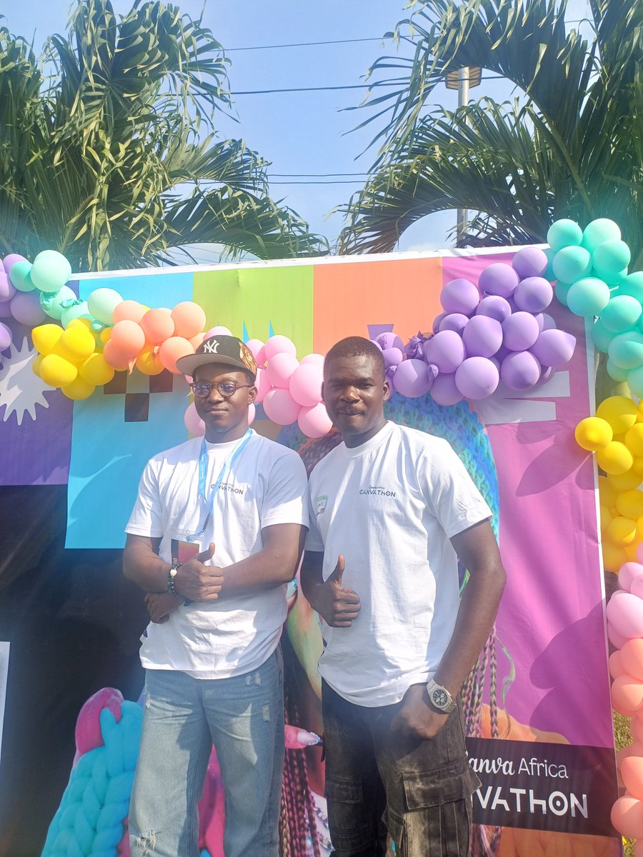 ShaziliSambo's tweet photo. Linked up with @daniel_ife_ at canvathon.
Nice meeting you bro❤️
#Canva #canvathon https://t.co/mTcyHnJQVE