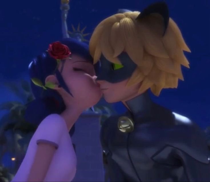 snopnoir's tweet photo. happy #BoyfriendDay to the boy that falled in love two times with the same woman and he still protecting her with his life 💙 https://t.co/1ZaRJV6hVF