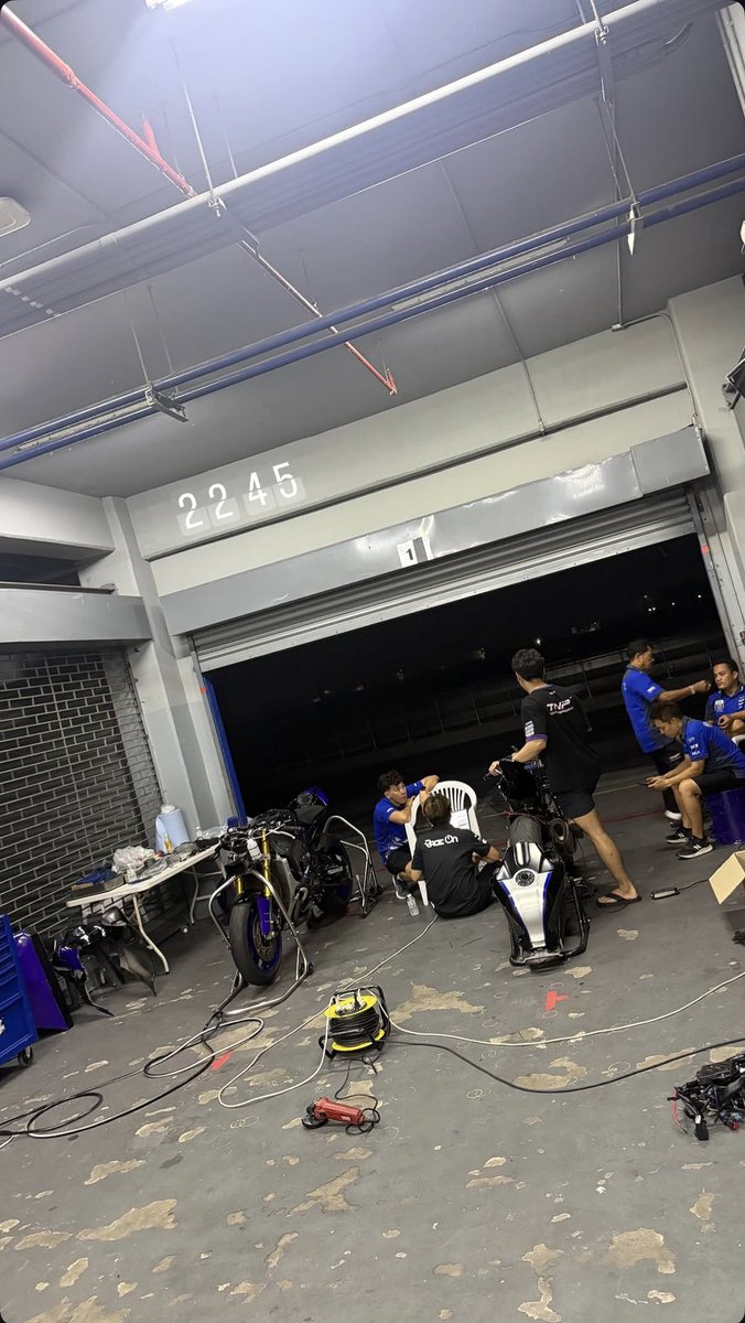 TrendsPawat's tweet photo. [03.10.2026] ohmpawat IG stories 

🏍🔧

@ohmpawatt #ohmpawat #โอมภวัต https://t.co/JzjvKdQhvK