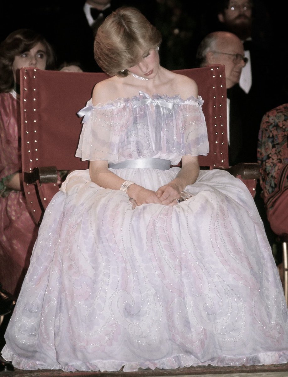 glirttery's tweet photo. princess diana falling asleep at the victoria and albert museum in november 1981, just one day before her pregnancy was announced https://t.co/emvKc5Cm0r