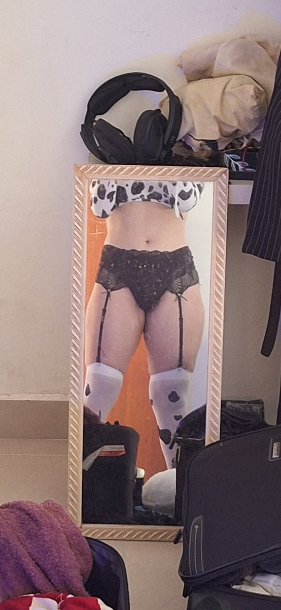 jetblackyume's tweet photo. Imagine being such a defeatist about your own body, imagine not seeing it as the pinnacle of human potential for change, imagine just laying there waiting for death when you are the only one who can alter your own fate. Imagine not Trying. https://t.co/ZriHOoXFJk