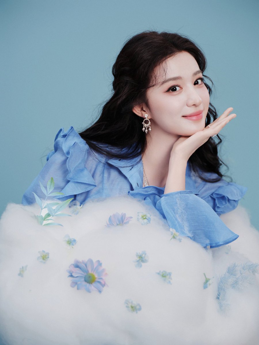 phoenixwm0's tweet photo. Blue was the paid actor for her!!! 🩵

#WangChuran https://t.co/kmYhsw2TJm