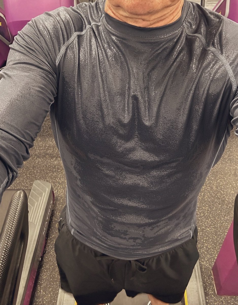 builtbyjames60's tweet photo. Grabbed a workout 🏋️ this morning! Definitely sweat equity in the Florida humidity. Hitting the pool 🏊 later!

#upearly #dadworkout #olddad #SaturdayFunday #SaturdayMorningWorkout #Florida https://t.co/MjOx3z8pFI