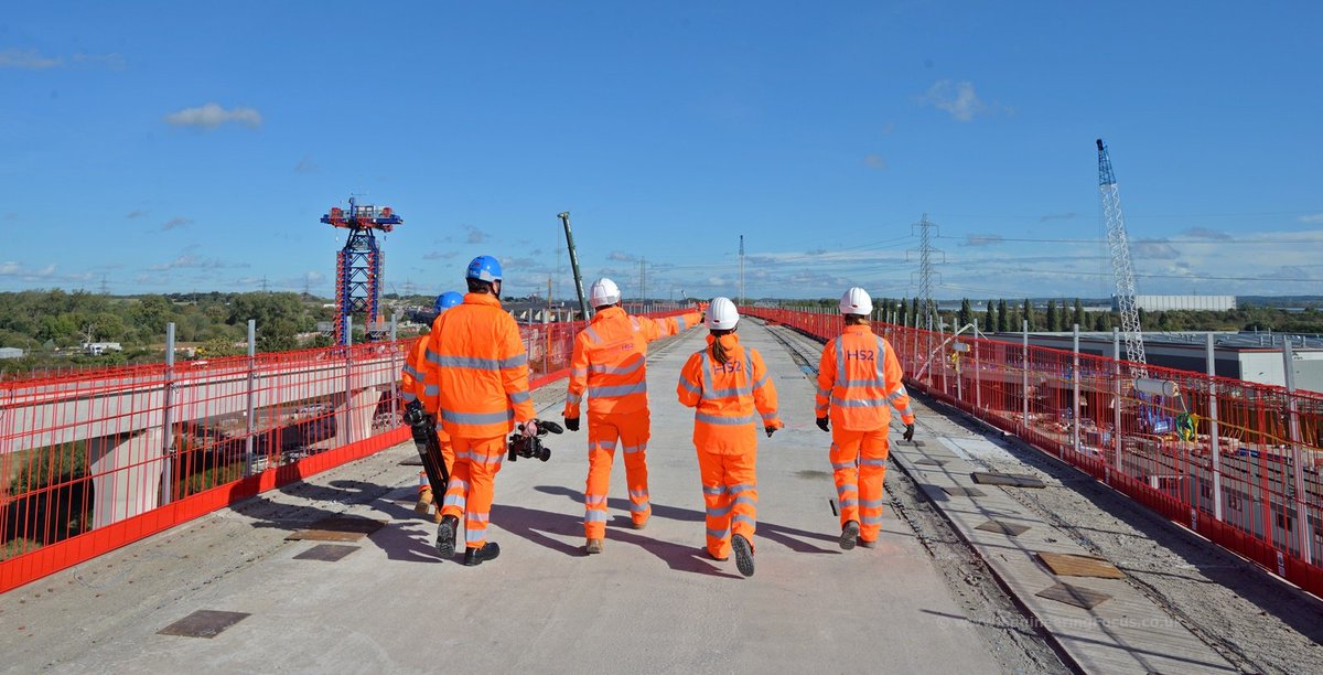 EngFocus's tweet photo. I had the privilege of walking 1.6km over a completed section of HS2 Water Orton Viaduct on Wednesday. It's been fascinating watching it take shape over the last 3 years. 1/2 #HS2 https://t.co/rKgL1BJoq8