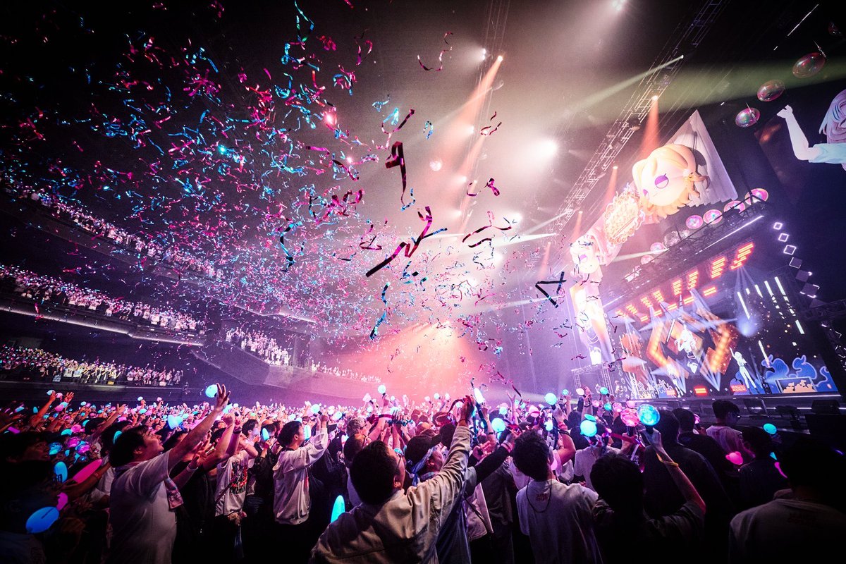 gen_futatsugi's tweet photo. HIMEHINA WORLD Tour 2026 LIFETIME is BUBBLIN GRAND FINALE 2 Days
@ SGC HALL ARIAKE  Day1

ギターで参加しました🎸

去年に続き今年も参加させていただいてます🔥
今日はヤバい盛り上がりでした,明日はどうなることやら...最高に楽しみ！

#ヒメヒナウタミタ祭
#ヒメヒナワールドツアーファイナル https://t.co/vZTTYvXcLS