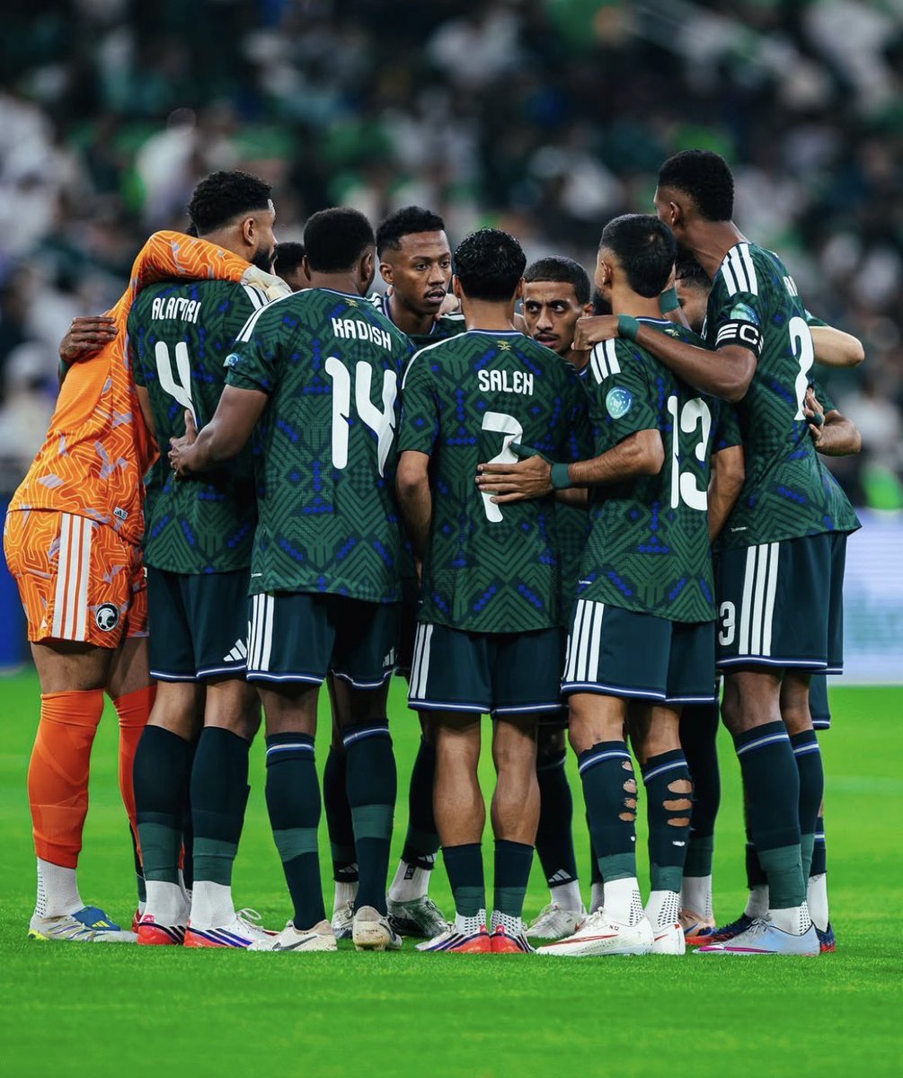 Dhoomz22's tweet photo. خطوة فقط تفصلنا عن النهائي 
خطوتين تفصلنا على اللقب 

يارب ياكريم 💚💚.
#SaudiDay https://t.co/E4L0b5M4Q1