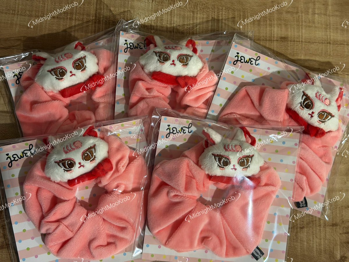 MidnightMooKrob's tweet photo. WTS ☑️ มีของพร้อมส่ง นัดรับ 5 7 9

🍒 fandom character plushies hair tie
original price 450.- รับผ่อน/มัดจำค้าบ

เพิ่มพูน เหลือ 3, โดเมียร์ เจเวล เหลือ 5

#GMMTVFANIVAL2026HappyFamily
#ตลาดนัดปอนด์ภูวินทร์ #ตลาดนัดเพิร์ธแซนต้า #ตลาดนัดแจนจิงจิง https://t.co/9Geawc75au
