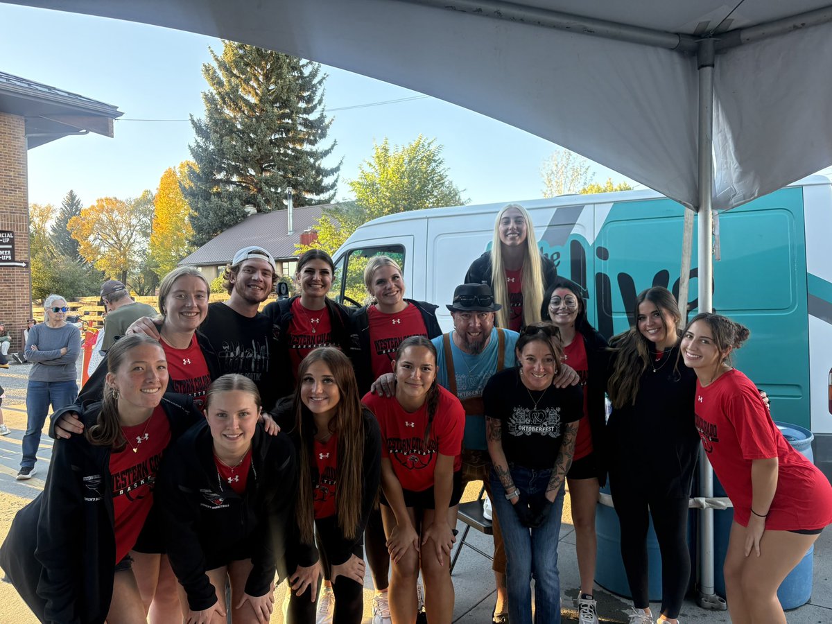 westerncowbb's tweet photo. Our team loved helping out at Oktoberfest! 🤍 So grateful to be part of it and make some fun memories along the way! 🎡✨ https://t.co/wiEcsrsYkc
