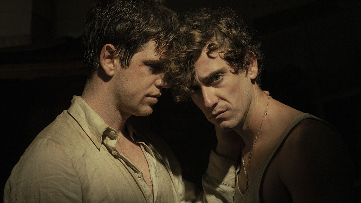 MovistarPlus's tweet photo. Físicamente viendo la lluvia caer, mentalmente con Sebastián y Rafael. #LaBolaNegra https://t.co/YRg677gbsA
