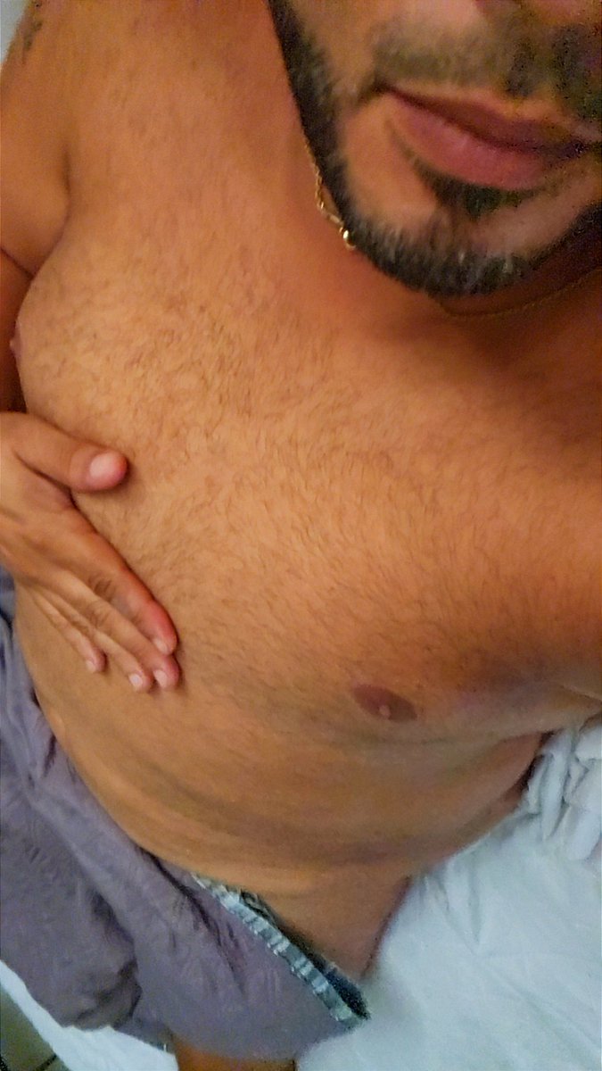 ubear4fun's tweet photo. Cómodo en mi piel, disfrutando mi versión de hoy… sin filtros, sin excusas. 🐻😏🔥
#OsitoBoricua #BearVibes #BoricuaBear #BodyConfidence #BeYourself #PuertoRico #GoodVibes 🐻🔥 https://t.co/3A1FtOVvqt
