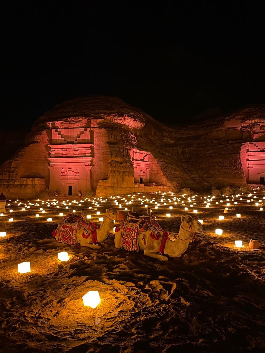 alq3oud's tweet photo. رحلة منسوبي بنك الجزيرة في البحر الأحمر خلال يوم السياحة العالمي تؤكد.. 

لا يوجد مبرر لاختيار الشركات وجهة خارج المملكة لموظفيها، السعودية ووجهاتها هي مستقبل السياحة واللقاءات والاجتماعات بكافة أنواعها

وجهات مجهزة على أعلى مستوى لاستضافة رواد الأعمال والشركات والتنفيذيين من القطاع الخاص، فما عاد لازم يكون الاجتماع السنوي مرتبط بالسفر خارج المملكة.

منتجعات البحر الأحمر تتصدر المشهد، وأمالا على الأبواب.. والعلا وما أدراك ما العلا؛ وحتى الرياض وجدة تنتعش وتزدهر بالخيارات المميزة لسياحة الأعمال
