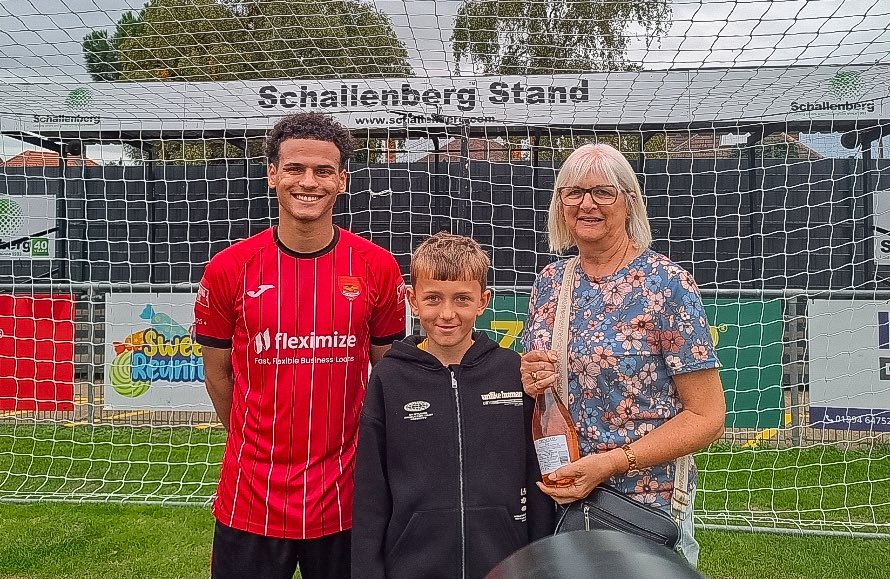 Felixseasiders's tweet photo. Today’s match sponsor Schallenberg selected Ethan Garcia as the man of the match 🍾 https://t.co/VigPgMrvUh