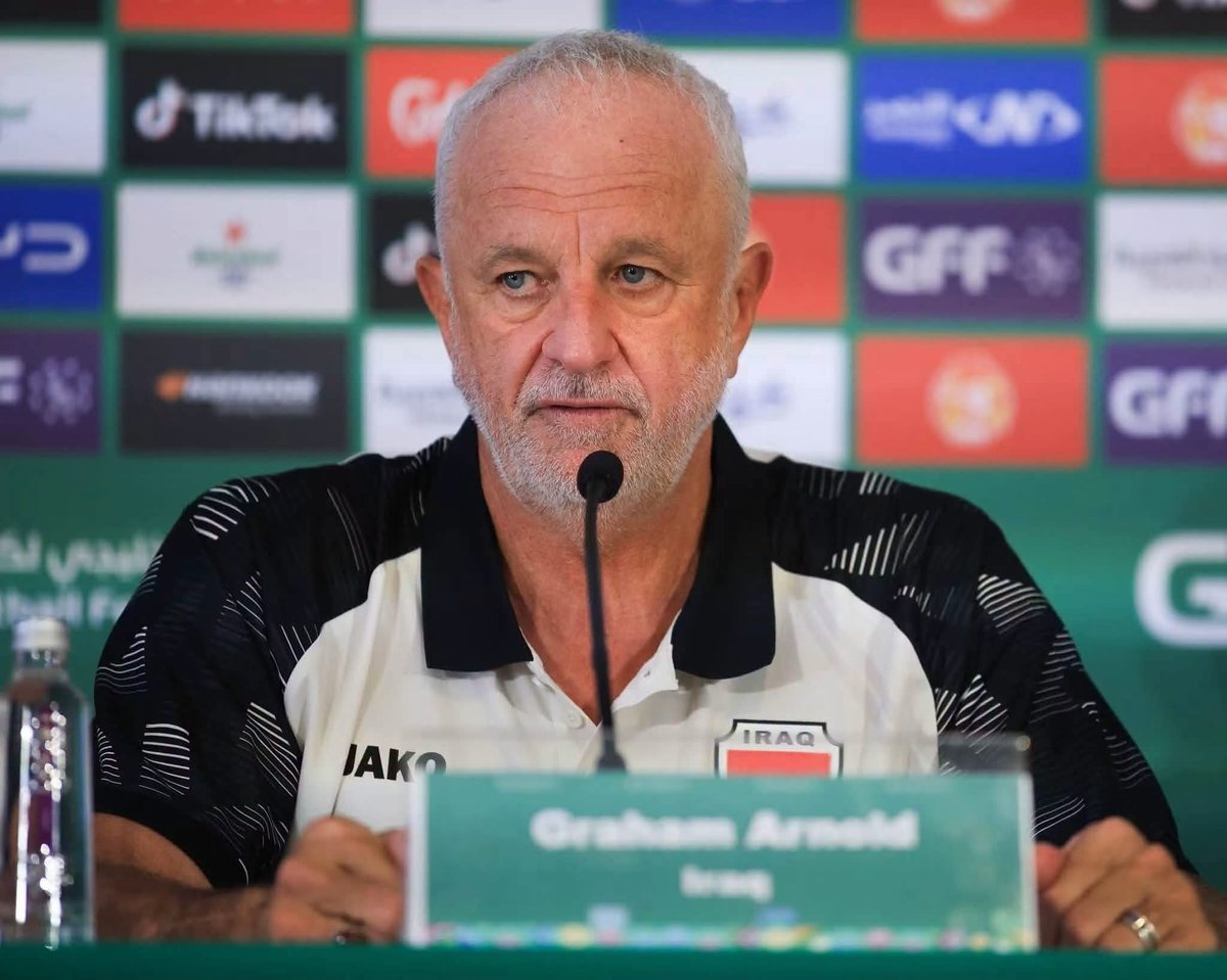 Iraq_Sport1's tweet photo. اتحاد الكرة يجدد الثقة بارنولد 
المدرب الاسترالي مستمر في قيادة المنتخب العراقي حتى نهاية عقده بعد كأس آسيا. https://t.co/AqxpjzDYHX