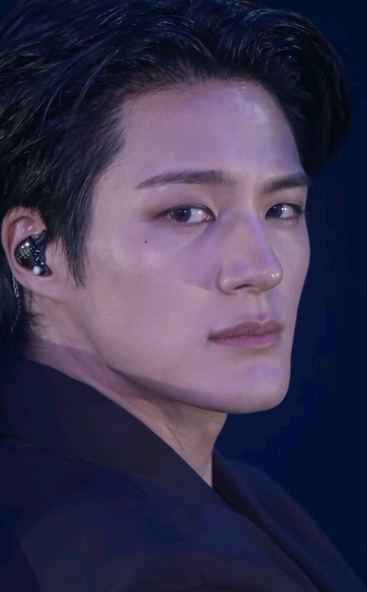 bnggeopang's tweet photo. God greek visual 🧎‍♂️🧎‍♂️ https://t.co/E9sOayBkoo