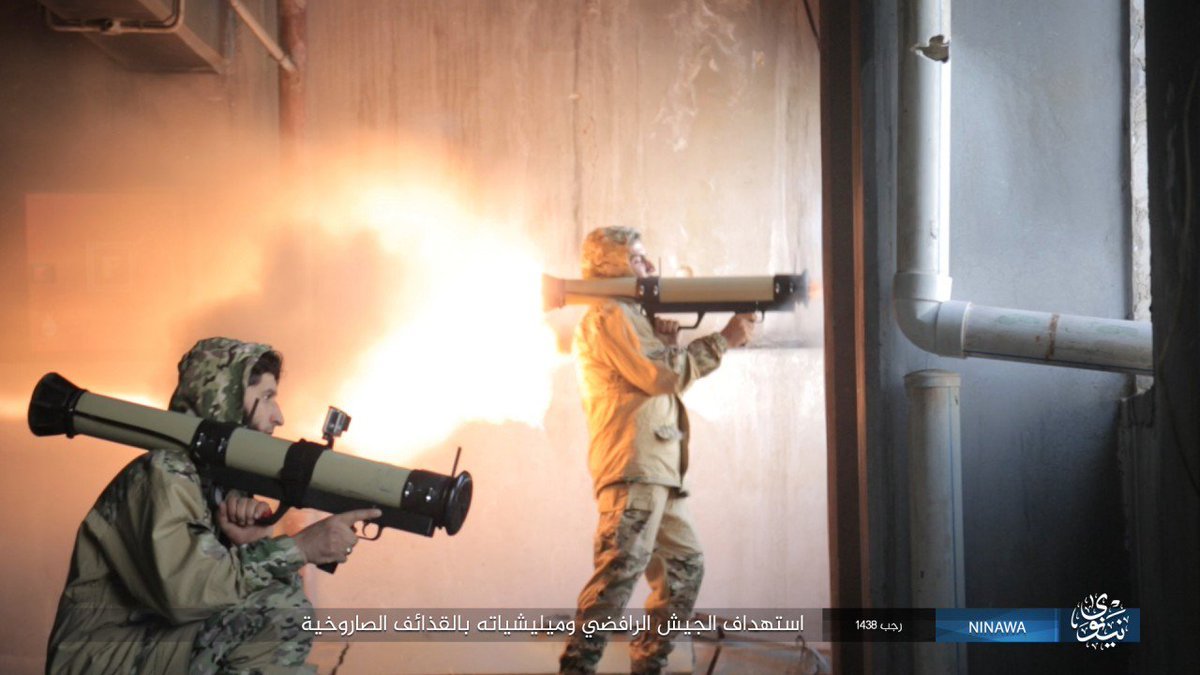 DoungaJohn's tweet photo. Pictures showing ISIS fighters with "Model 4" DIY anti-tank rocket launchers. https://t.co/RYaWrJ498a