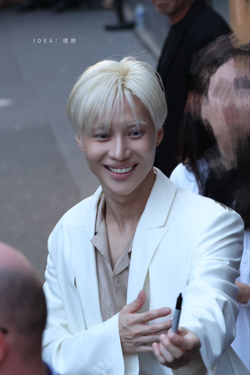 IDEAetTAEMIN's tweet photo. 260929 MaisonMargiela

Paris

2P

#TAEMIN #태민 #テミン 
#TAEMINxMaisonMargiela
#TAEMIN #MaisonMargiela
#TAEMINxMaisonMargielaSS27 https://t.co/0DQcTr5sqq