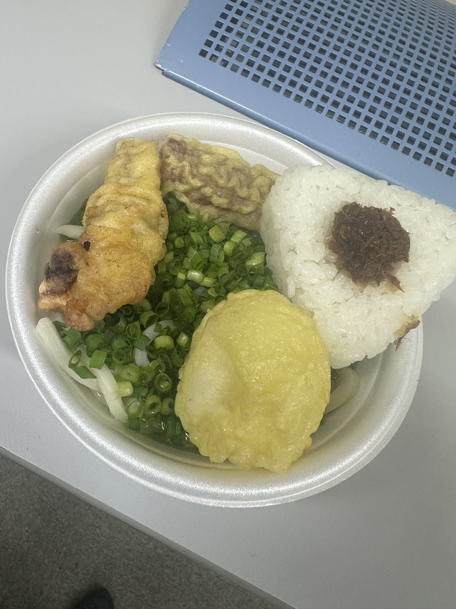 pasta0327's tweet photo. Geroツアー香川
サンポートホール高松

ありがとうございました！

食事もライブも堪能しました。
また必ず。

あ、スイーツ教えて。

#GeroBAND https://t.co/cSwKwQPlUA