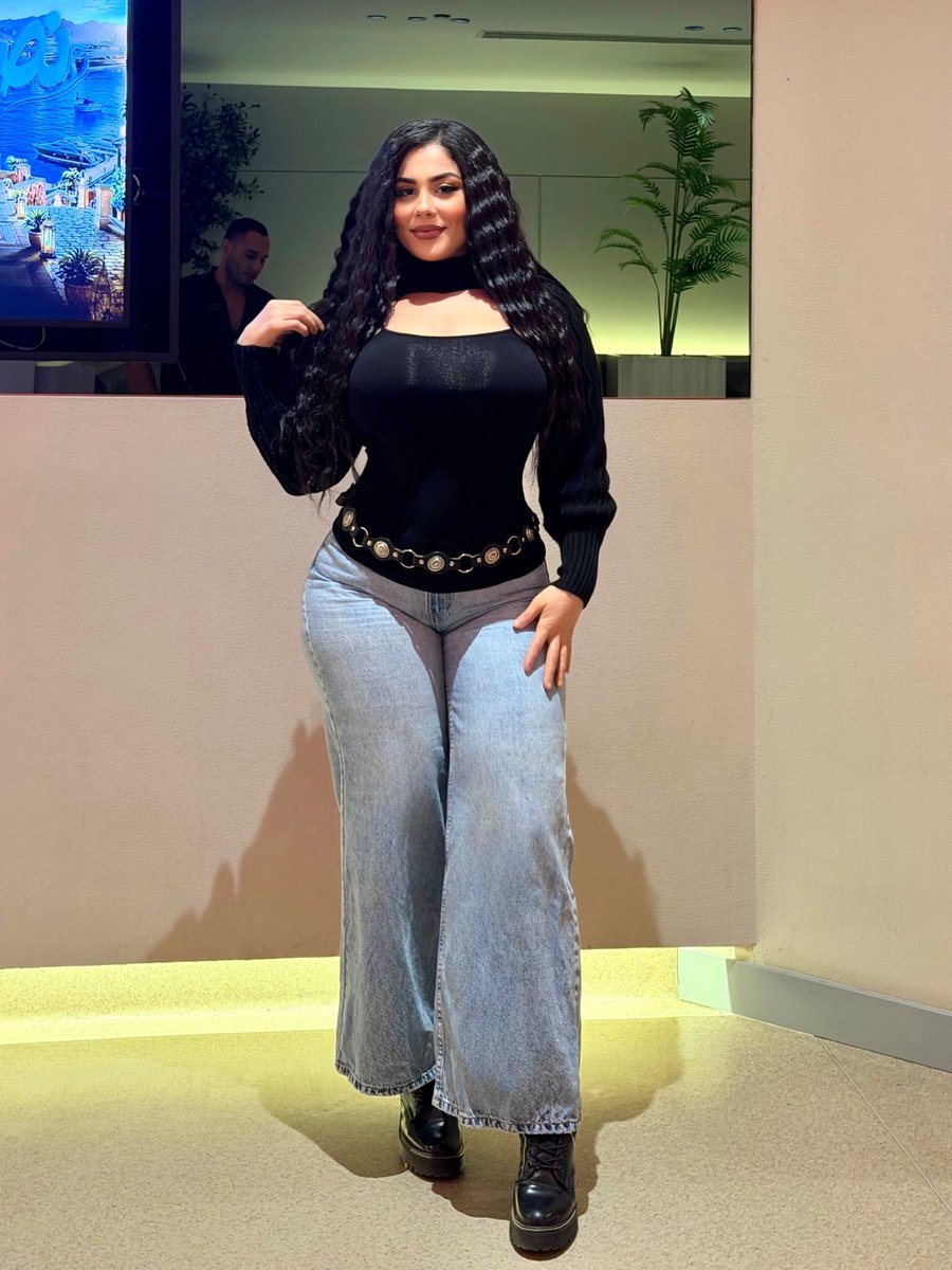 NenaAL_'s tweet photo. 🖤🖤🖤🖤🖤🖤🖤🖤🦍 https://t.co/VK6lP3bpk7