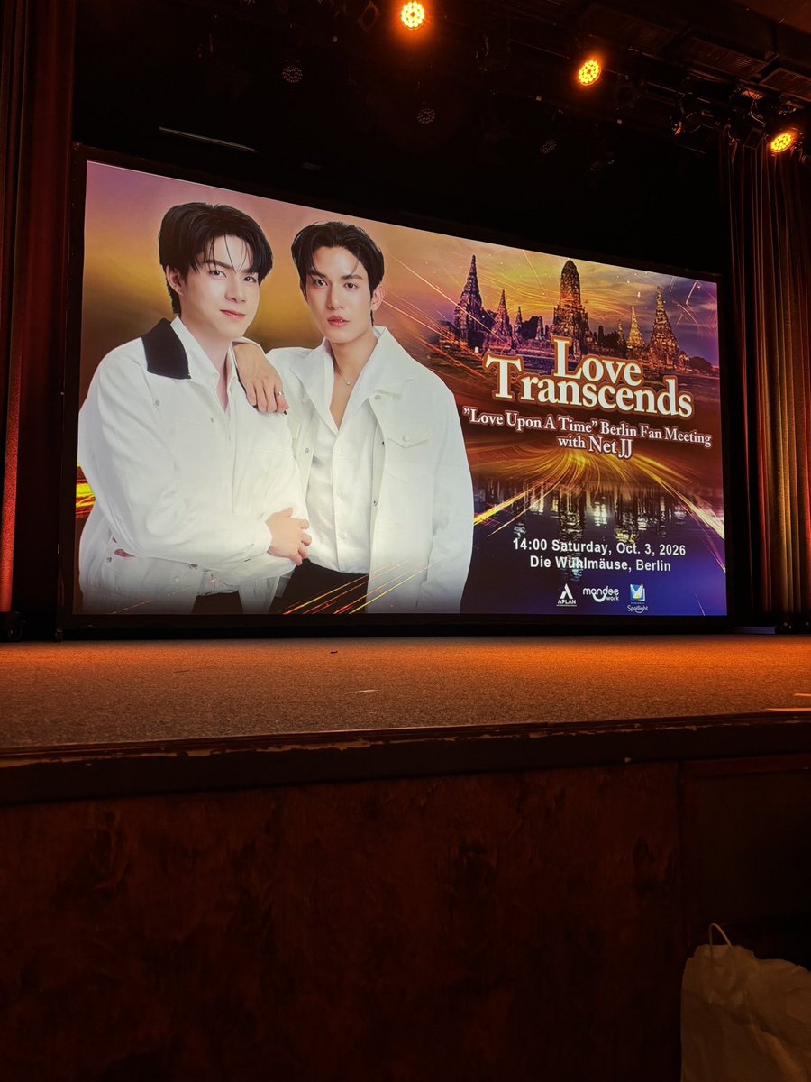 domundipilled's tweet photo. I‘M HEREEE OMG 

#netjj #NetJJBerlinMoments https://t.co/ixCq6aF9NP