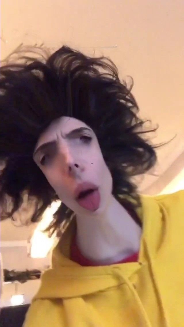 costat2finn's tweet photo. your camera roll if i am your boyfriend. https://t.co/llUWDVnlbc