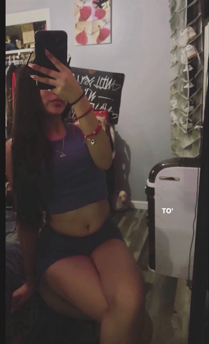 AaleahIniguez's tweet photo. my fav sexy irl latina slut aleah posting more nutty pics for tribss dm for more of her😩 https://t.co/2Ve8BYROiV