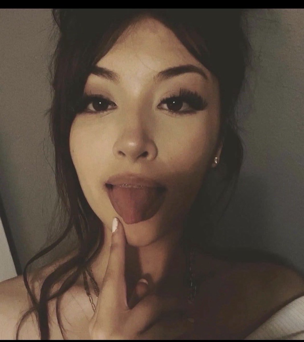 AaleahIniguez's tweet photo. my fav sexy irl latina slut aleah posting more nutty pics for tribss dm for more of her😩 https://t.co/2Ve8BYROiV