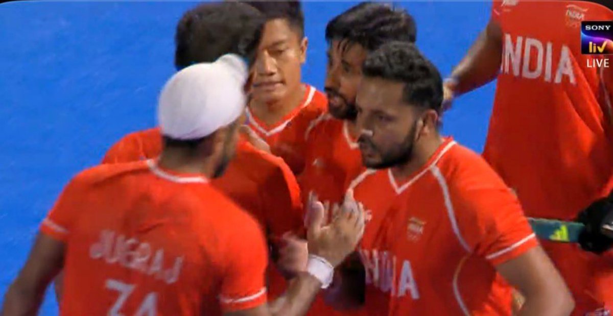 CricCrazyJohns's tweet photo. - 🥇 Medal in Women's Cricket ✅
- 🥇 Medal in Men's Cricket ✅
- 🥇 Medal in Women's Kabbadi ✅
- 🥇 Medal in Men's Kabbadi ✅
- 🥇 Medal in Women's Hockey ✅
- 🥇 Medal in Men's Hockey ✅

INDIAN DOMINANCE IS UNMATCHED IN TEAM SPORTS IN ASIAN GAMES 😍🇮🇳 https://t.co/c3EBThQn5G