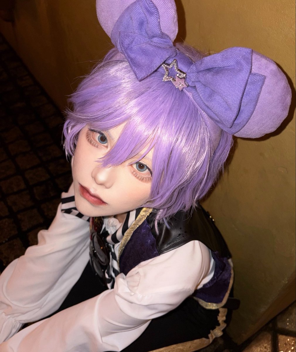 kcx0zm's tweet photo. 待ちくたびれた🍎

 #Dハロ仮装2026 
 #Dハロツイステ https://t.co/FRRqHXs2rm