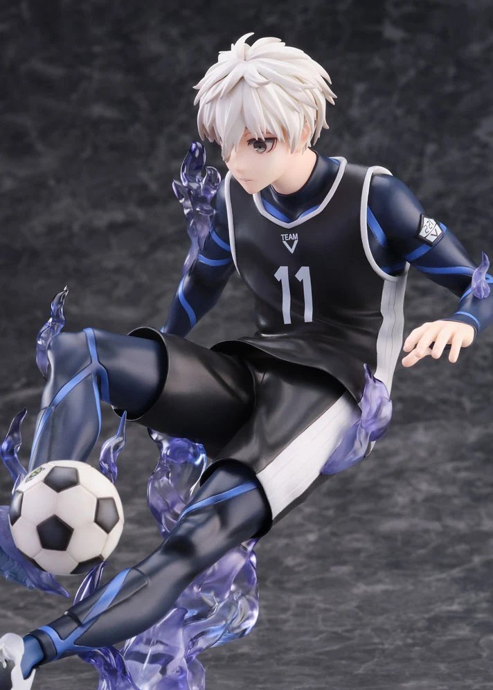 ns07us's tweet photo. how did i only know about the existance of this nagi figure today???? I WANT IT SO BAD HE'S SOOOOO FUCKING PRETTY 😭😭😭😭

can they re-release pls 😭🙏 https://t.co/EMf2VXGWYT