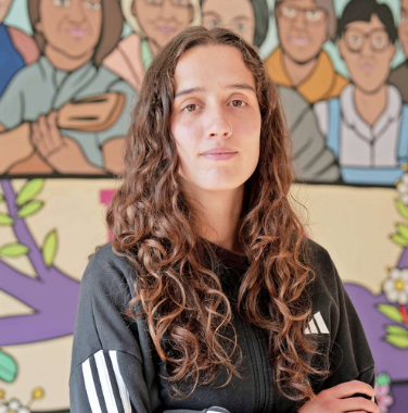 SebastianRochaZ's tweet photo. 🔹Se han fijado que ninguno de estos dirigentes estudiantiles de extrema izquierda y que llegan mas arriba, viene realmente de abajo, de las poblaciones, de sectores populares ?

Todos vienen de familias acomodadas, y no solo eso, con padres, tíos, y todo vinculo de familiares con excelentes puestos en el Estado.

Gabriel Boric, Giorgio Jackson, Nicolás Grau, Mlynarz, etc, etc.

Ninguno realmente ha tenido merito, nunca les ha faltado nada, todos son pequeños burgueses, pero se venden del pueblo.

Y lo peor es que millones caen con su discursito de las injusticias y las desigualdades.