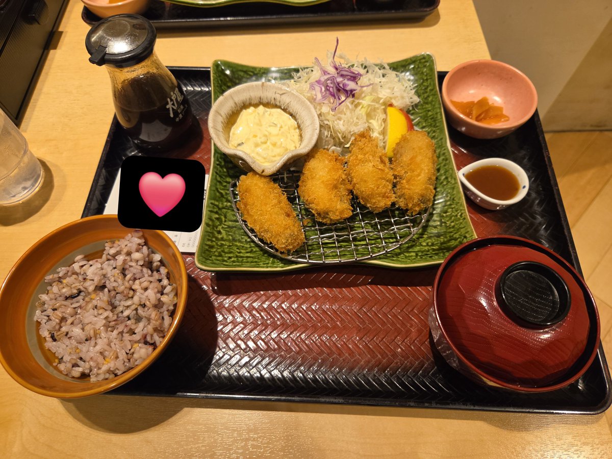 momochanpenko's tweet photo. お友達も私もめちゃくちゃ食べるので元気なんでしょうね。
食べられる人が強い。 https://t.co/NKgeegoC8n
