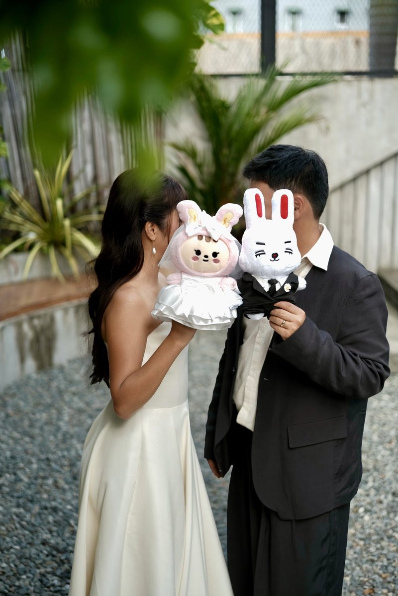 _lilihae's tweet photo. just got married, what did i miss? https://t.co/hITC0mipOH