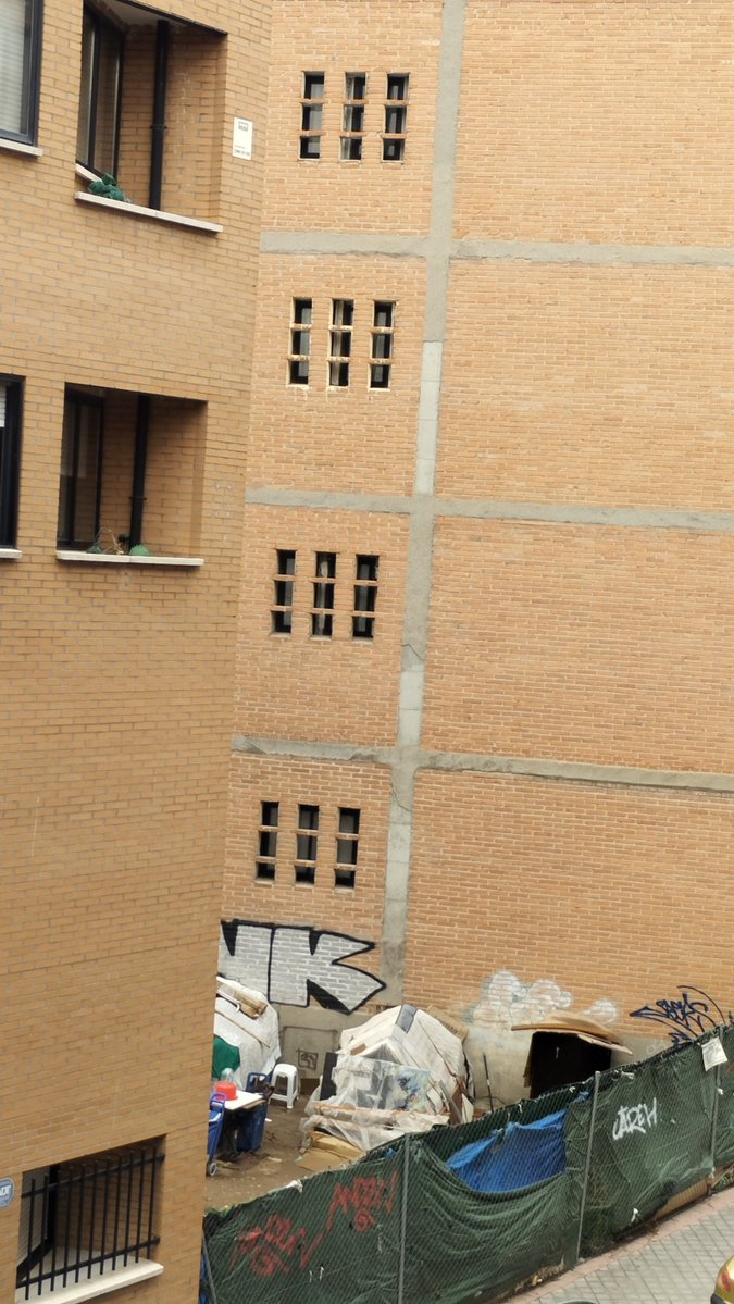 ATejeda12's tweet photo. @PasaenOporto @telecincoes Ésto es Matilde Hernández, el SOHO de Carabanchel https://t.co/3thBB4sZVI